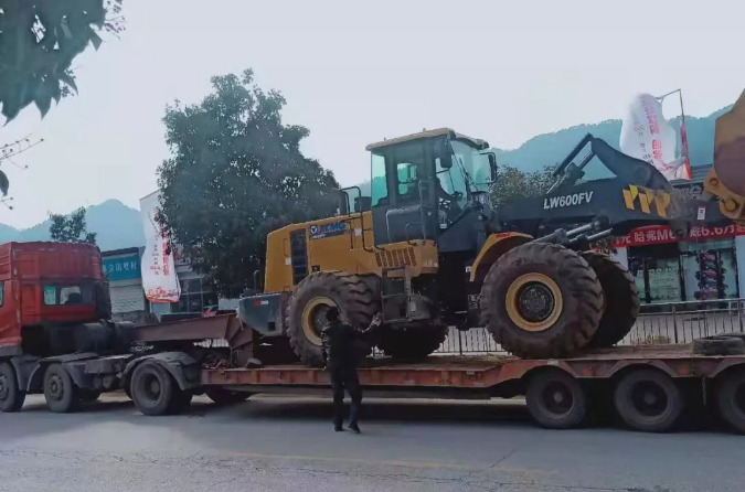 MK体育（中国）国际平台LW600FV装载机一切就绪准备奔赴一线