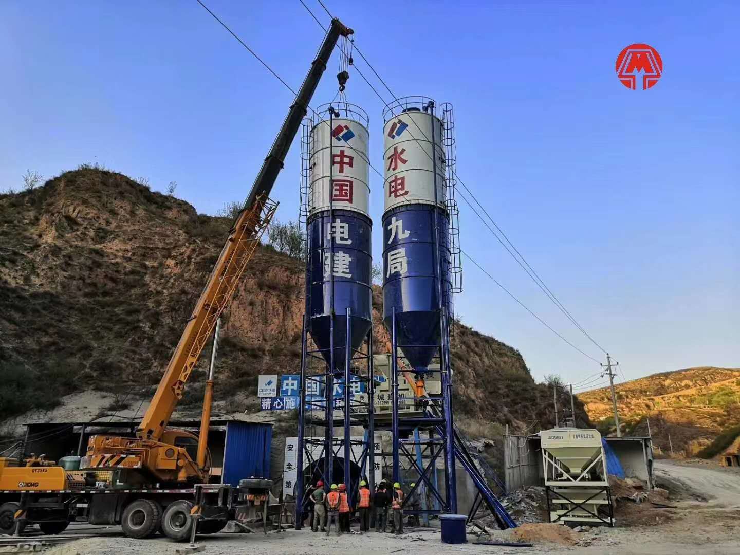 MK体育（中国）国际平台QY35K5起重机助力中国水电50站有序安装