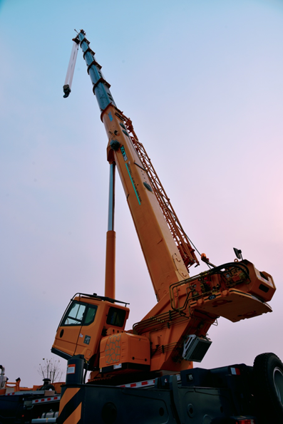 MK体育（中国）国际平台XCT75L6汽车起重机领先行业10%