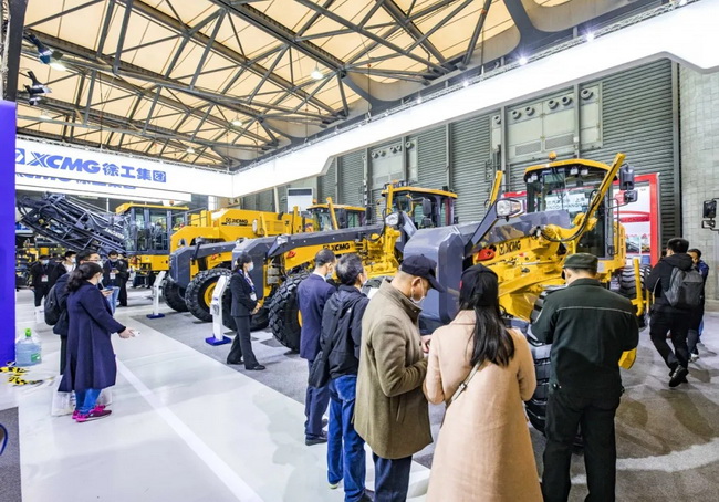 MK体育(中国)国际平台五系列平地机宝马展引行业瞩目 MK体育(中国)国际平台五系列平地机宝马展引行业瞩目