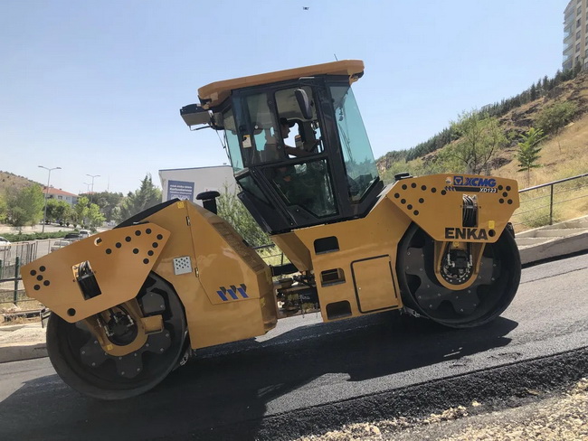 MK体育（中国）国际平台XD123双钢轮压路机
